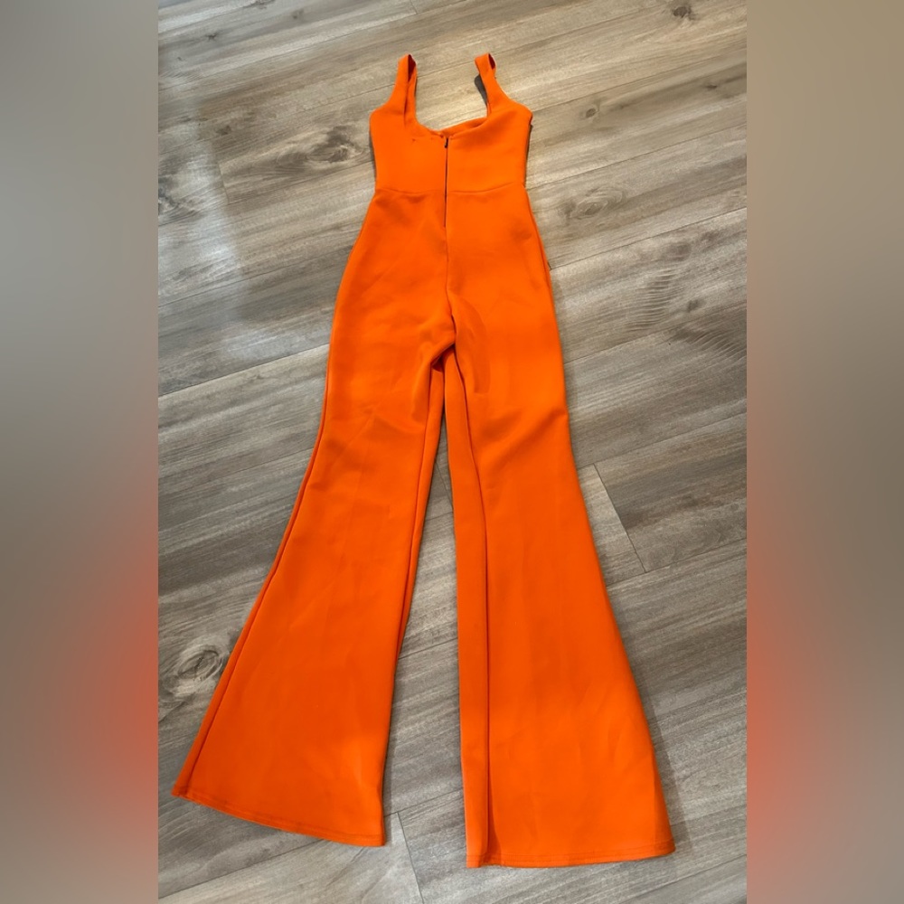 PrettyLittleThing BRIGHT Orange Jumpsuit - Size 2 - Picture 8 of 11
